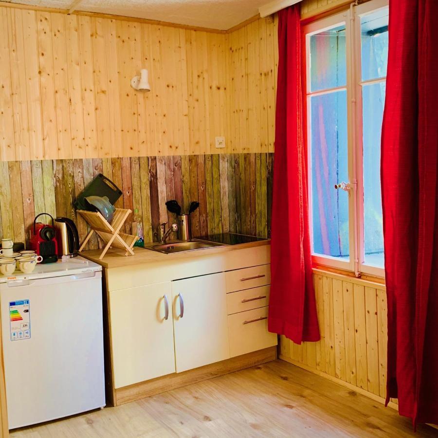 Hotel Weisses Roessli à Loèche-les-Bains Extérieur photo