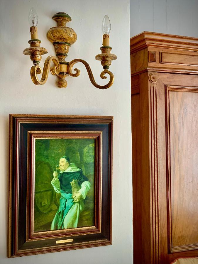 Hotel Weisses Roessli à Loèche-les-Bains Extérieur photo