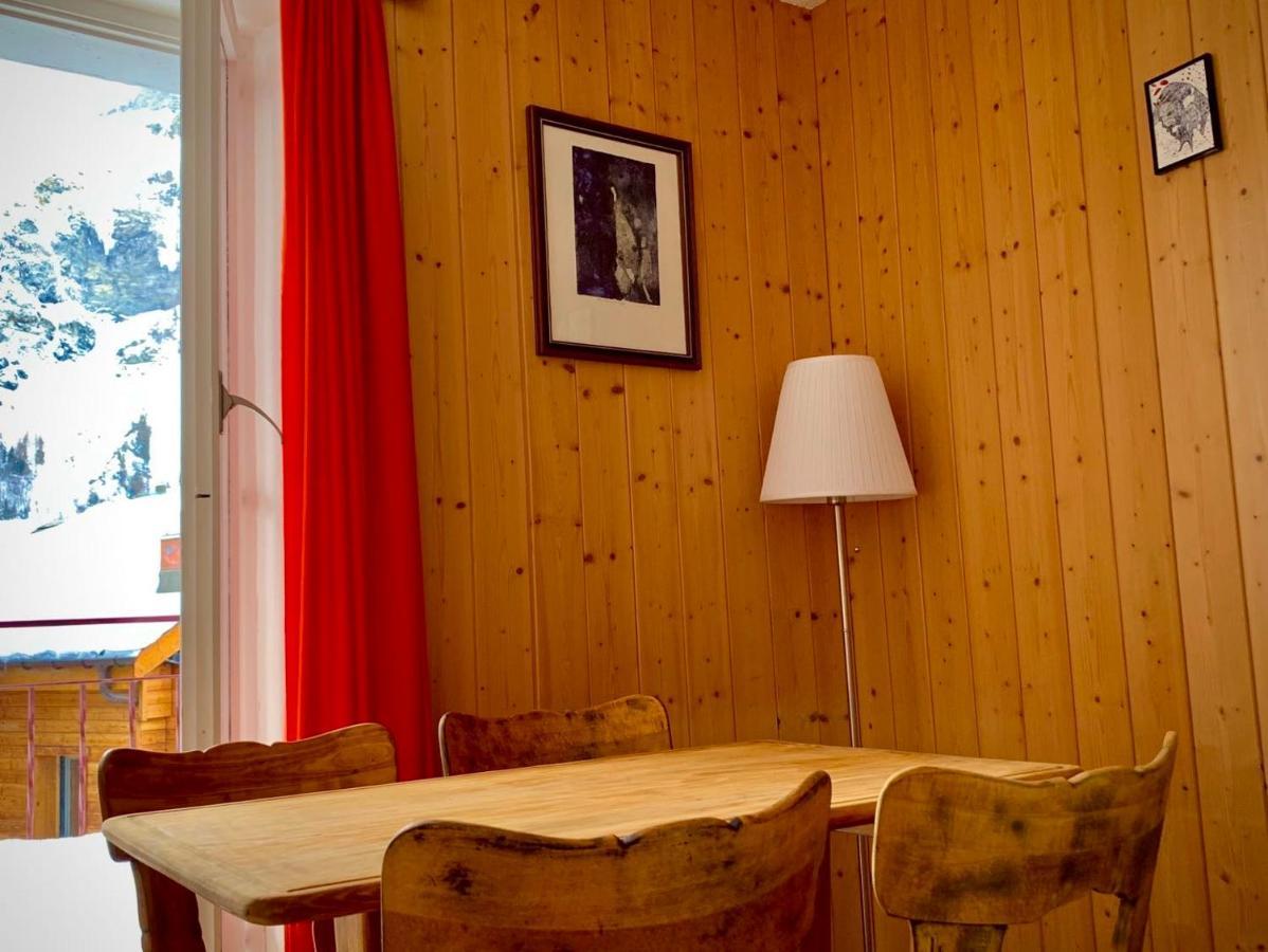 Hotel Weisses Roessli à Loèche-les-Bains Extérieur photo