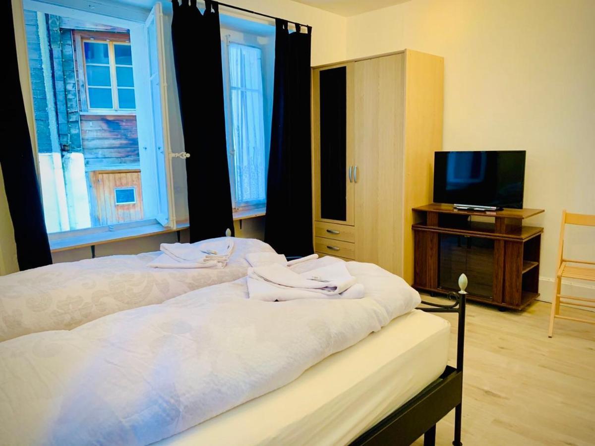 Hotel Weisses Roessli à Loèche-les-Bains Extérieur photo