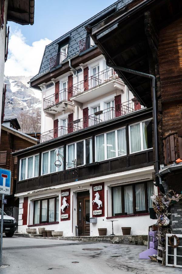 Hotel Weisses Roessli à Loèche-les-Bains Extérieur photo